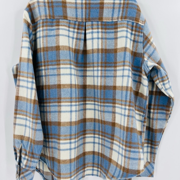 White Fox Boutique blue and brown flannel plaid shacket small/medium - Picture 6 of 10
